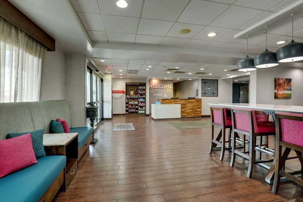 Hampton Inn 莫尔特里 内观 照片