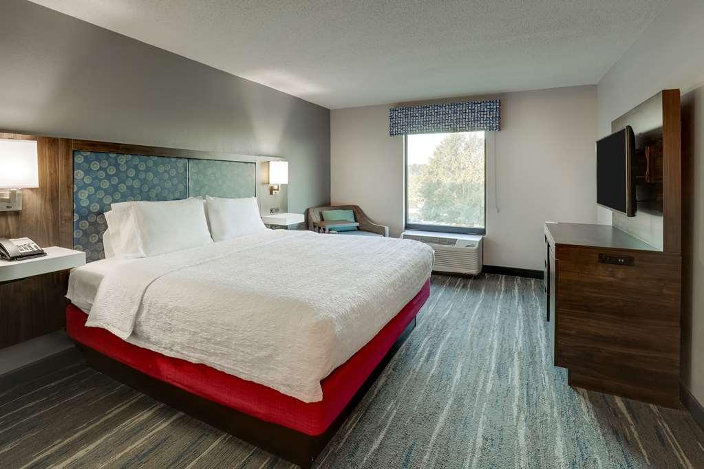 Hampton Inn 莫尔特里 客房 照片